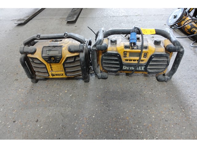 2x werfradio dewalt - afbeelding 1 van  6