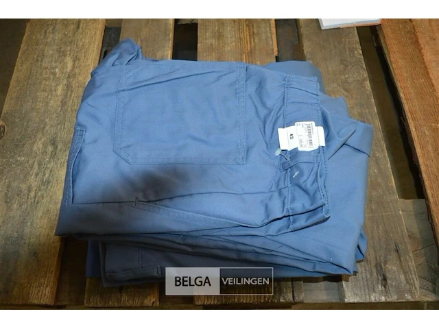 2x werkbroek blauw maat 40, 1x werkbroek blauw maat 42 - afbeelding 1 van  3