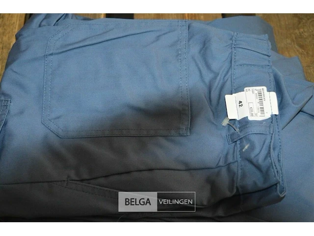 2x werkbroek blauw maat 40, 1x werkbroek blauw maat 42 - afbeelding 2 van  3