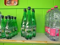 2x6 fl. cristaline 1,5l, 1x24fl. fuze tea lemon 20cl, 1x24 fl. fuze tea green 20cl, 2x24fl. fuze tea peach 20cl, 23 fl. minute maid tomaat 20cl, 5 fl. minute maid appel 20cl, 4 fl. contrex 1,5l - afbeelding 15 van  15