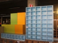 3- delige houten vakkenkast - afbeelding 1 van  1