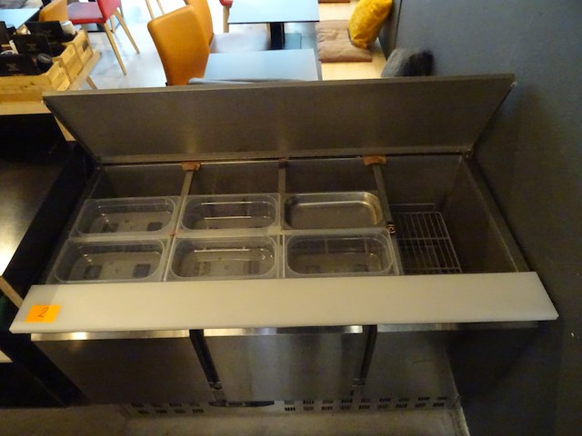 3- deurs koelkast + saladebar combisteel - afbeelding 5 van  6