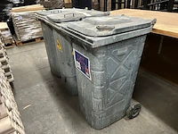 3 afvalcontainers - afbeelding 1 van  3