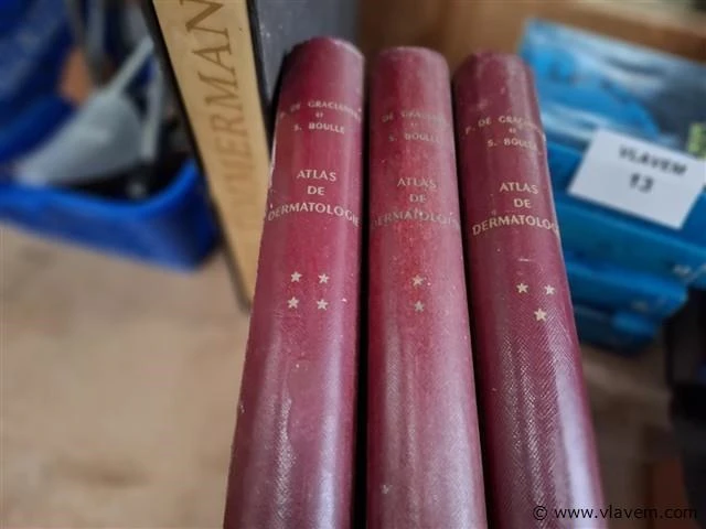 3 antieke medische boeken - afbeelding 4 van  4