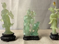 3 antieke oosterse beeldjes in jade snijwerk