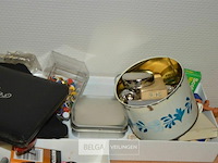 3 bakjes bureau materialen - afbeelding 3 van  4