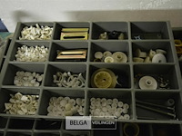 3 bakjes met div - afbeelding 2 van  4