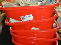 3 bakken met div bouten en moeren - afbeelding 1 van  5