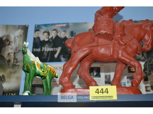 ±3 beeldjes van paarden - afbeelding 3 van  4