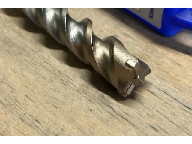 3 berner boren - afbeelding 2 van  4