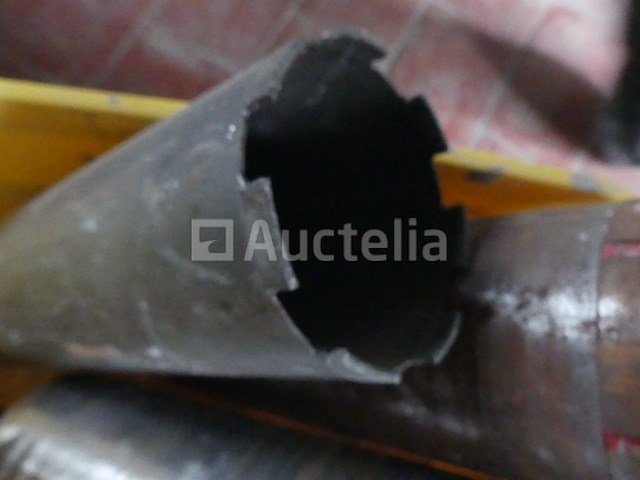 3 betonnen kernen - afbeelding 1 van  6