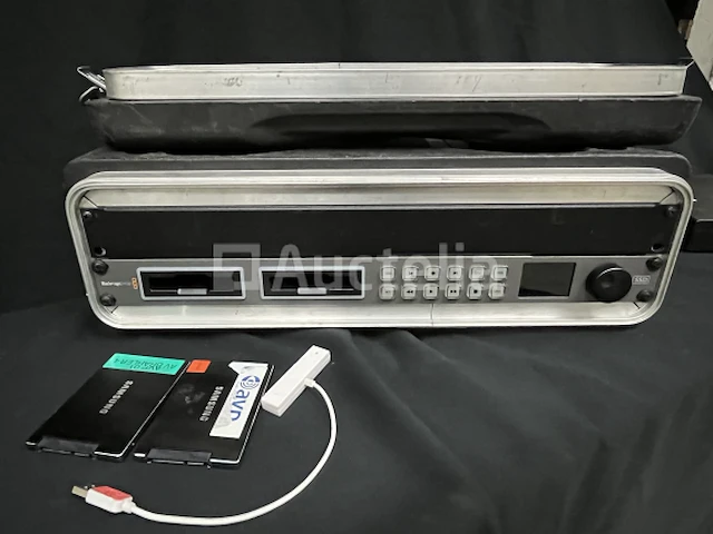 3 blackmagic hyperdeck ssd videorecorder studio's - afbeelding 1 van  1