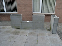 3 bloembakken in graniet, grijs, afm. 90x70x23, bankje in graniet, grijs, afm. 48x70x23 - afbeelding 1 van  6