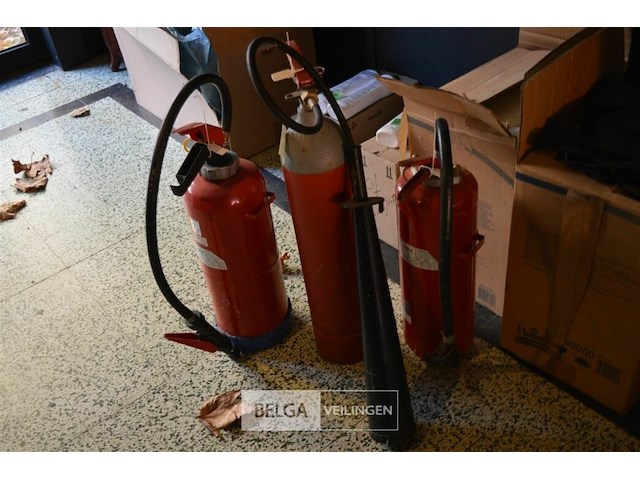 3 brand blussers 2x6liter 1x 5kg - afbeelding 1 van  4