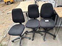3 bureaustoelen