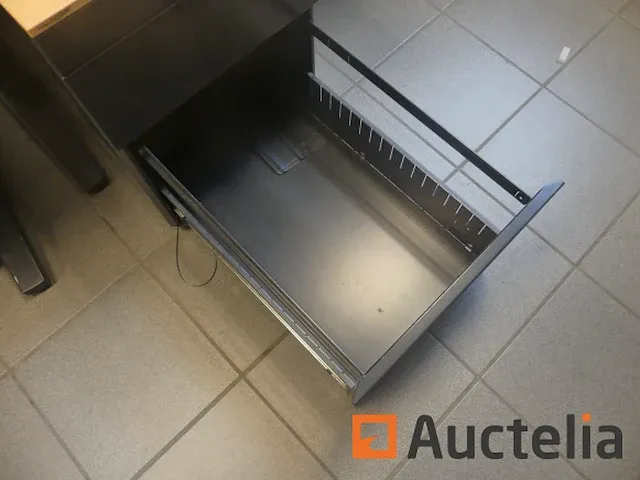 3 bureautafels met stoel en ladeblok - afbeelding 5 van  19