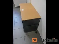 3 bureautafels met stoel en ladeblok - afbeelding 13 van  19