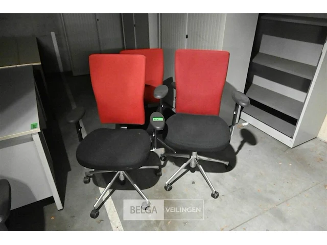 3 bureelstoelen - afbeelding 1 van  1