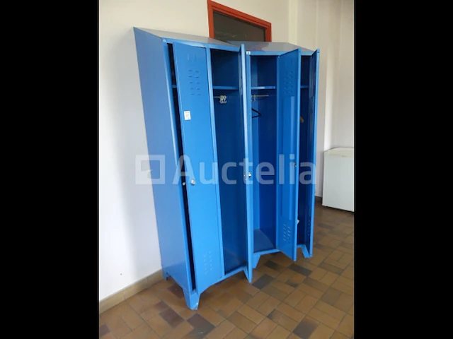 3 delvart 2-deurs garderobe/lockers, 4 3-deurs garderobe/lockers - afbeelding 2 van  9