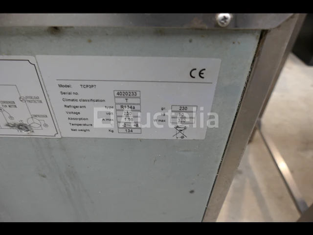 3-deurs koelvitrine en geïntegreerde koelunit collin lucy tcp3p7 - afbeelding 10 van  11