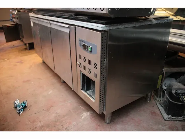 3-deurs koelwerbank combisteel - afbeelding 2 van  7