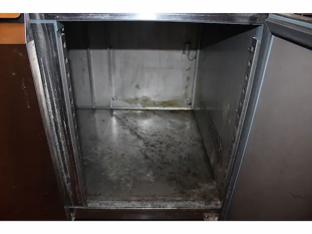 3-deurs koelwerbank combisteel - afbeelding 5 van  7