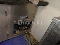 3-deurs rvs gekoelde kast merk en model onleesbaar - afbeelding 3 van  8