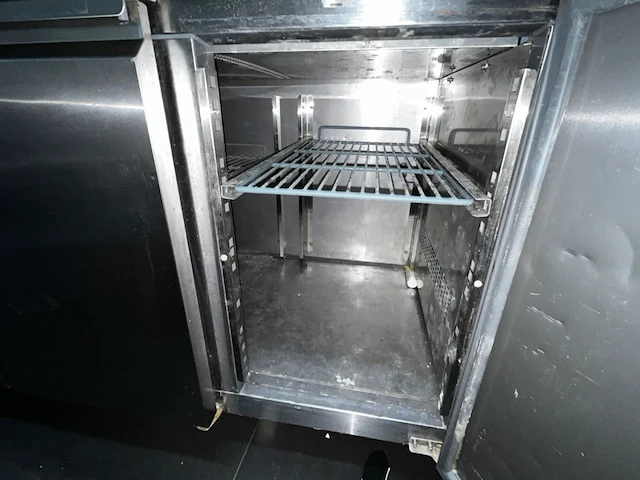 3 deurs rvs koelwerkbank ggmgastro - afbeelding 3 van  6