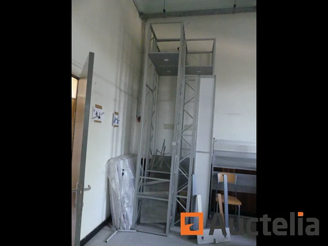 3 displays met verlichtingsarmatuur - afbeelding 3 van  6