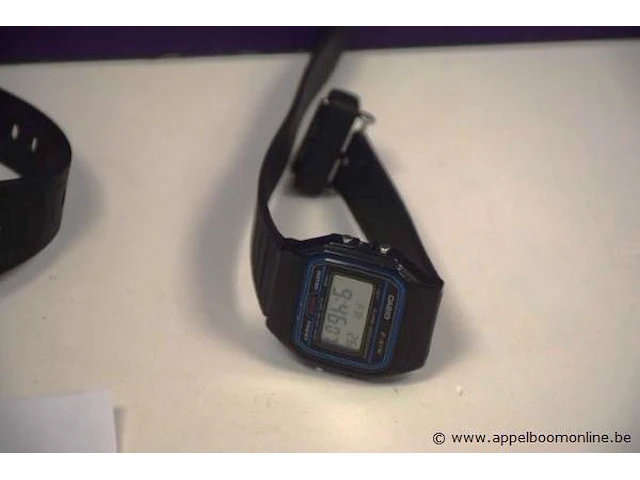 3 div digitale horloges, wo casio, werking niet gekend - afbeelding 2 van  3