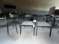 3 div houten stoelen - afbeelding 1 van  7