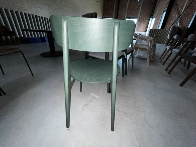 3 div houten stoelen - afbeelding 4 van  7