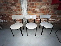 3 div metalen stoelen - afbeelding 1 van  7