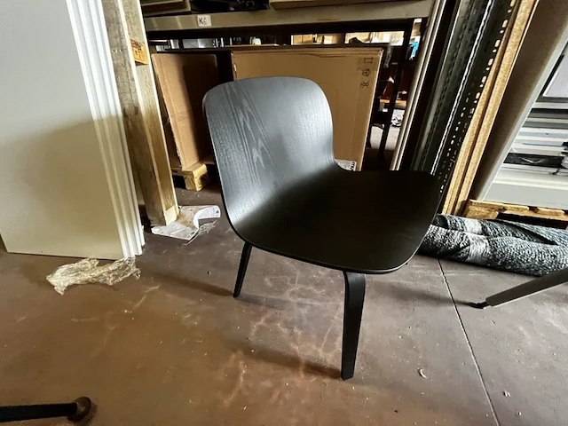 3 div stoelen muuto - afbeelding 5 van  6