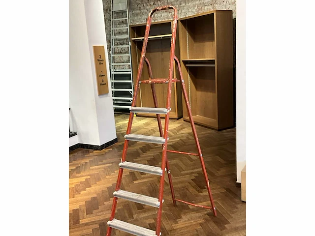3 diverse alu vouwladders haca leitern, erst - afbeelding 9 van  15