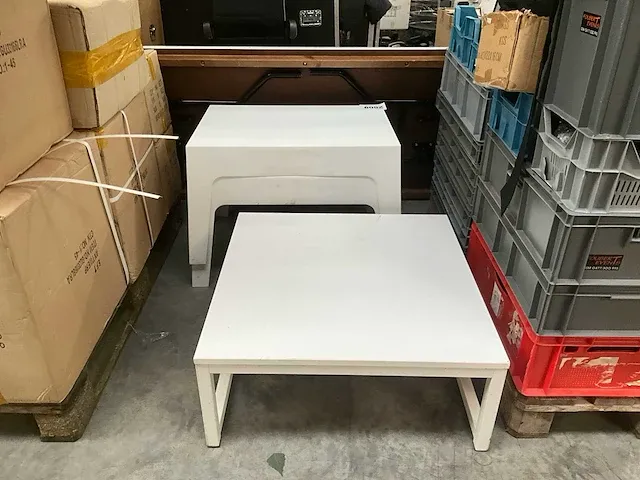 3 diverse bijzettafels + klaptafel - afbeelding 1 van  5
