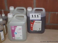 3 diverse bussen wasmiddel/reiniger - afbeelding 1 van  3