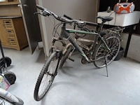 3 diverse fietsen - afbeelding 3 van  7