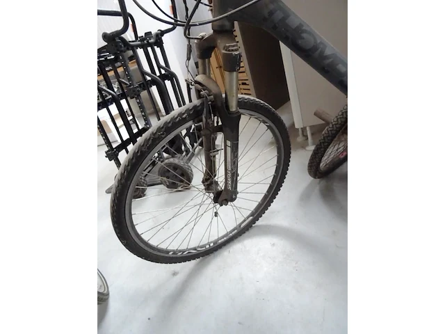 3 diverse fietsen - afbeelding 6 van  7