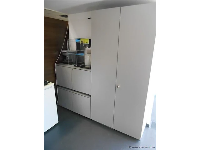 3 diverse formica kasten - afbeelding 1 van  1