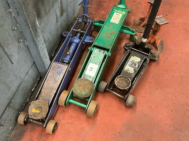 3 diverse garagekrikken - afbeelding 2 van  5