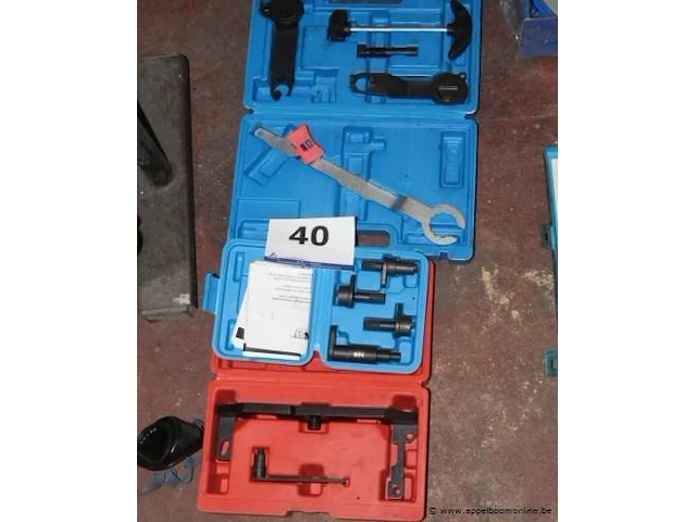 3 diverse gereedschapsets - afbeelding 1 van  3