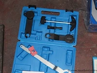 3 diverse gereedschapsets - afbeelding 2 van  3