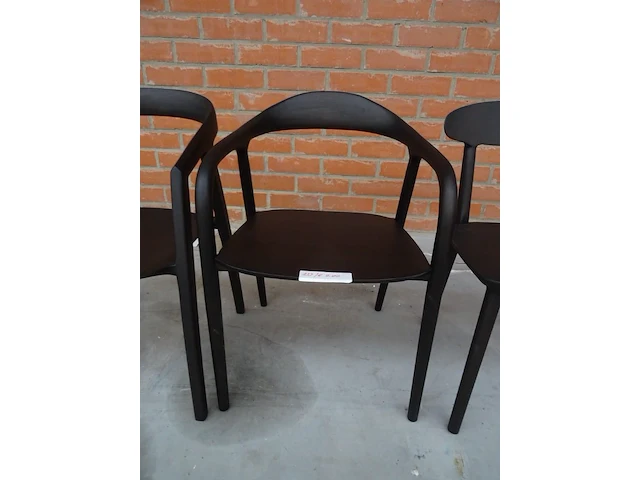 3 diverse houten stoelen - afbeelding 3 van  5