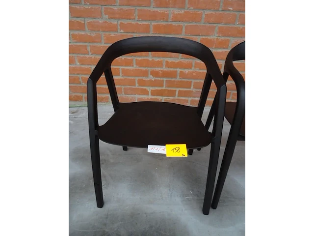 3 diverse houten stoelen - afbeelding 4 van  5