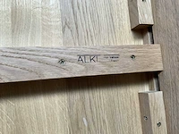 3 diverse houten tafels - afbeelding 9 van  9