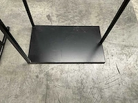 3 diverse metalen kledingrekken + verrijdbare bijzettafel - afbeelding 5 van  10