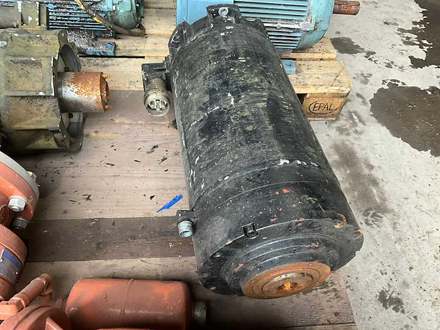 3 diverse motoren aeg ampe 132m - afbeelding 5 van  9