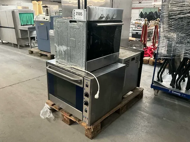 3 diverse ovens euromax, bosch en ariston - afbeelding 1 van  11