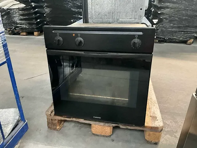 3 diverse ovens euromax, bosch en ariston - afbeelding 9 van  11
